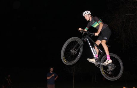 מהפקקים בכביש למסלול האליפטי: ליאור שרר מכשיר את דור המדריכים הבא של רכיבת האופניים בישראל