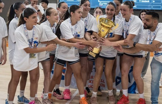 “מקווה שהוא גאה על כל  מה שמתחולל כאן למטה”